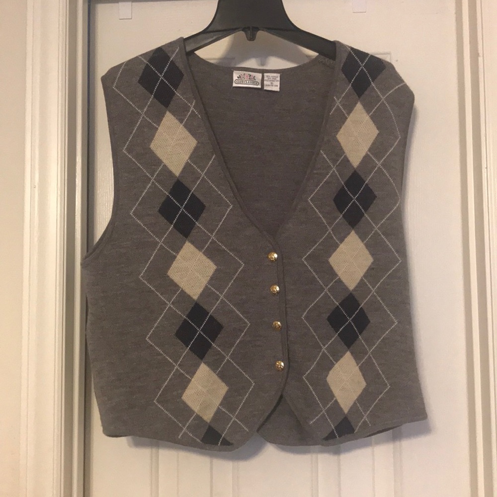 Sweater vest